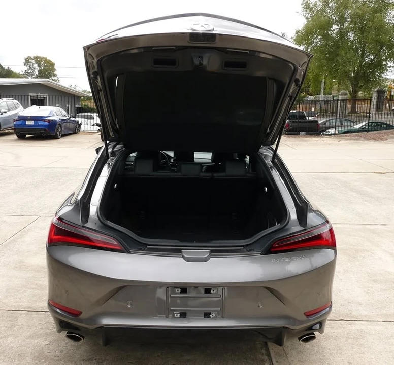 2025 Acura Integra 5th Gen - Image 16 of 20