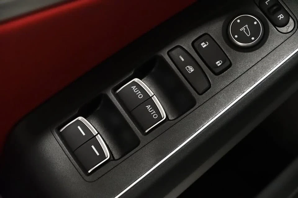 2025 Acura Integra 5th Gen - Image 12 of 20