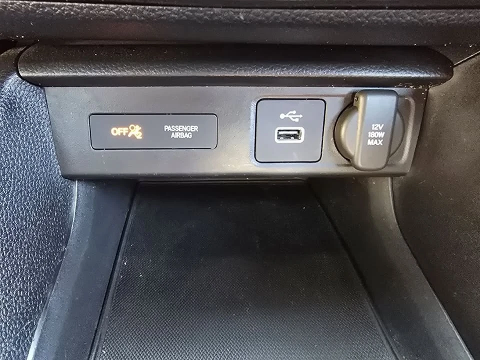 2025 Acura Integra 5th Gen - Image 10 of 19