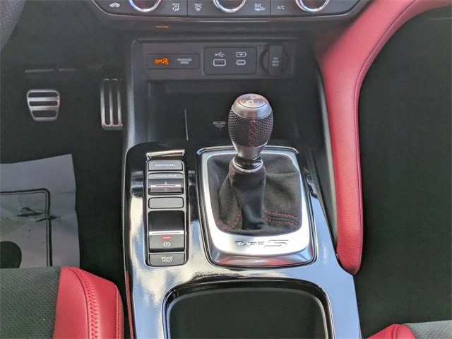 2025 Acura Integra 5th Gen - Image 14 of 17