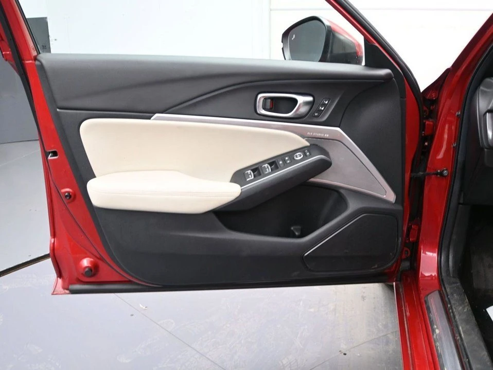 2025 Acura Integra 5th Gen - Image 9 of 10