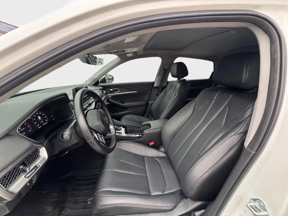 2025 Acura Integra 5th Gen - Image 8 of 12