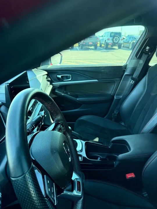 2025 Acura Integra Type S 5th Gen - Image 7 of 8