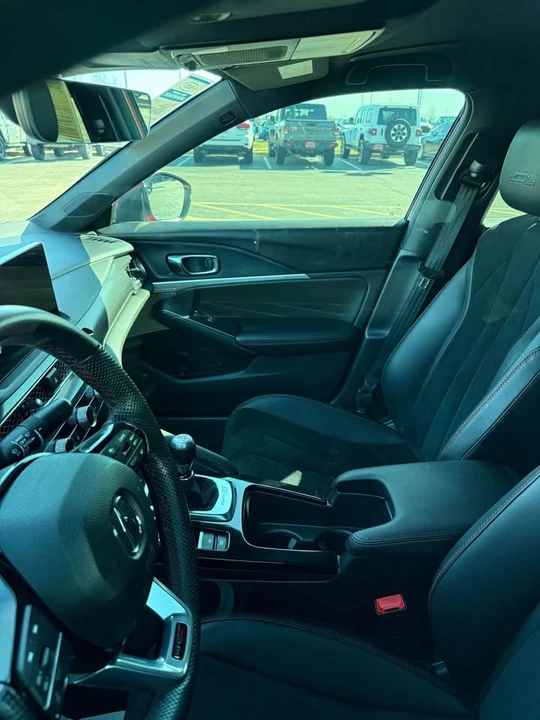 2025 Acura Integra Type S 5th Gen - Image 3 of 8
