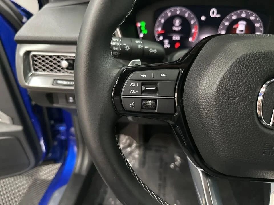 2025 Acura Integra 5th Gen - Image 17 of 20