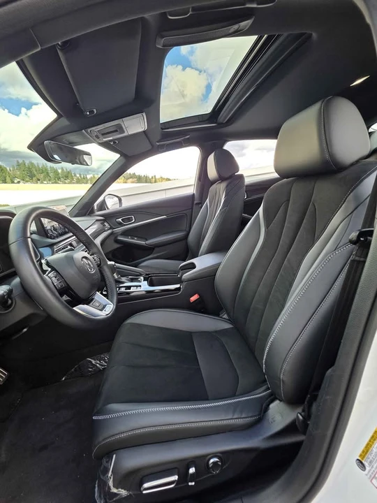 2025 Acura Integra 5th Gen - Image 14 of 20
