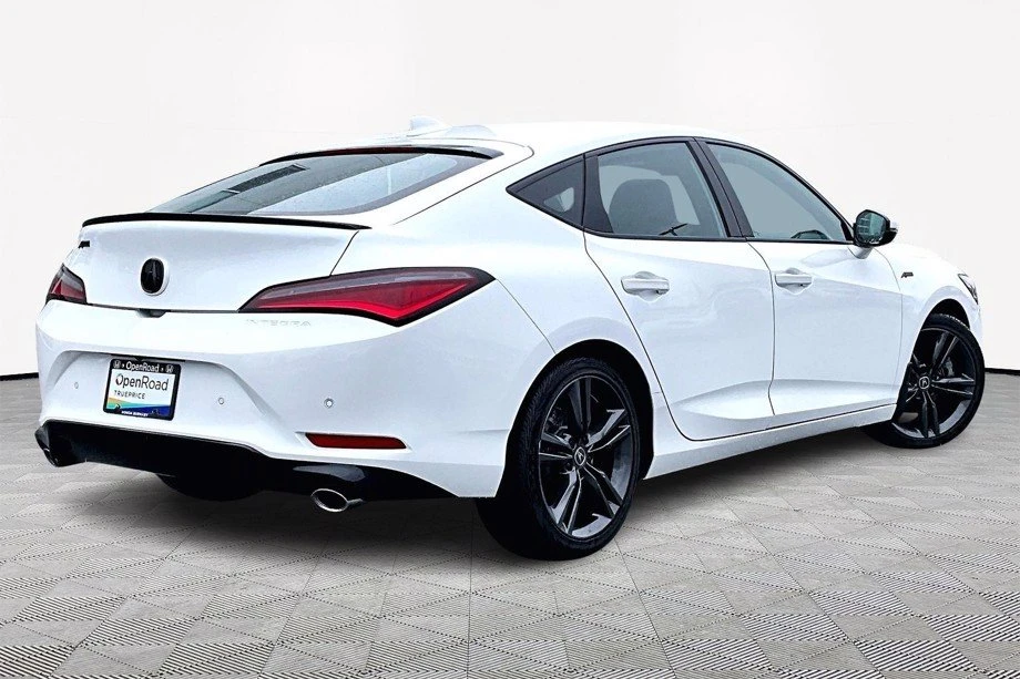 2025 Acura Integra 5th Gen - Image 9 of 12
