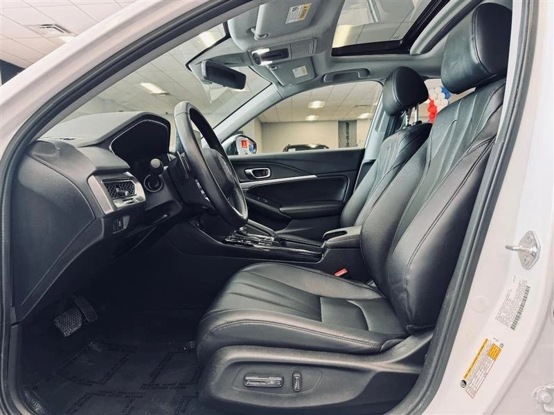 2025 Acura Integra 5th Gen - Image 9 of 17