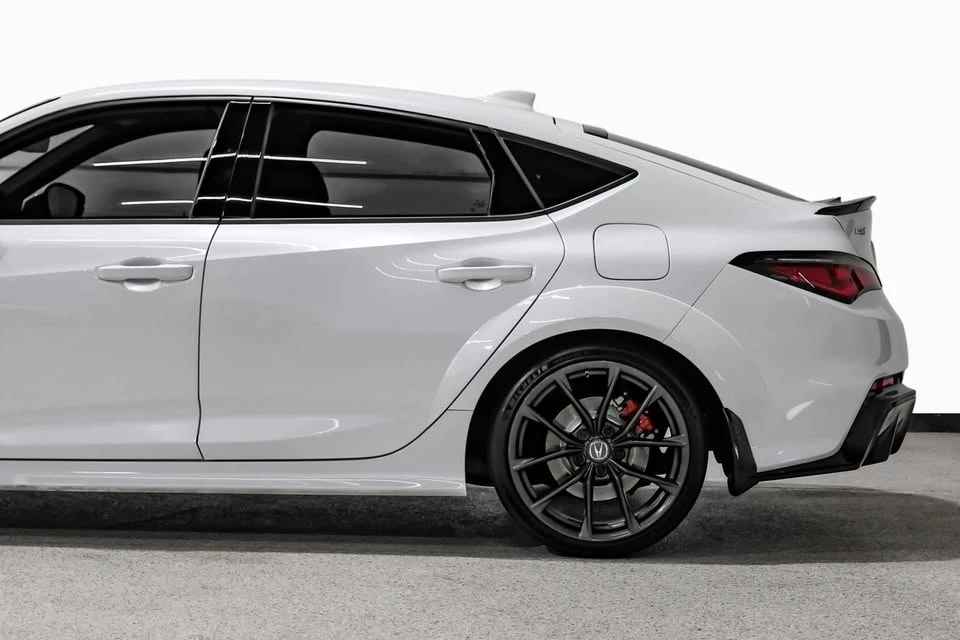 2025 Acura Integra 5th Gen - Image 10 of 19