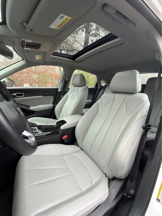 2025 Acura Integra 5th Gen - Image 14 of 19