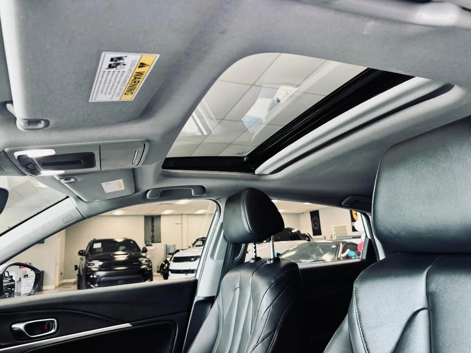 2025 Acura Integra 5th Gen - Image 11 of 20