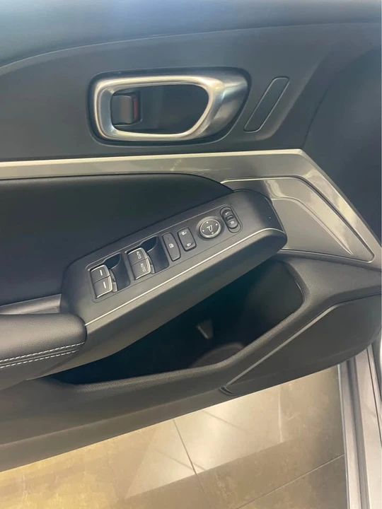 2025 Acura Integra 5th Gen - Image 8 of 17