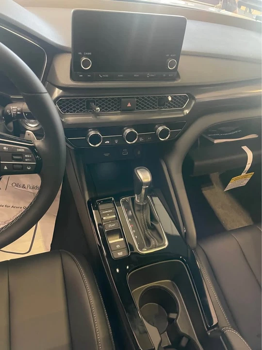 2025 Acura Integra 5th Gen - Image 10 of 17