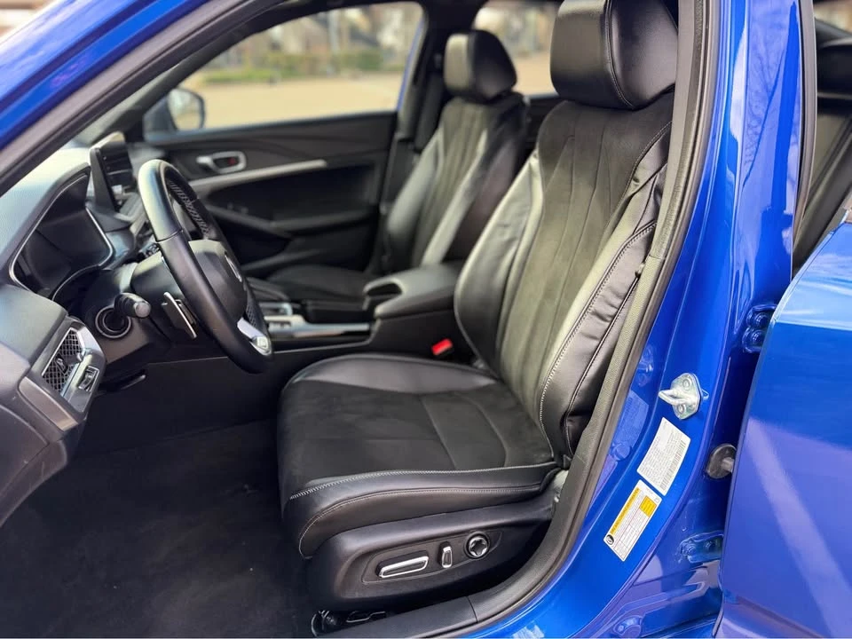 2025 Acura Integra 5th Gen - Image 13 of 20