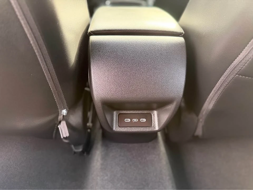 2025 Acura Integra 5th Gen - Image 14 of 20
