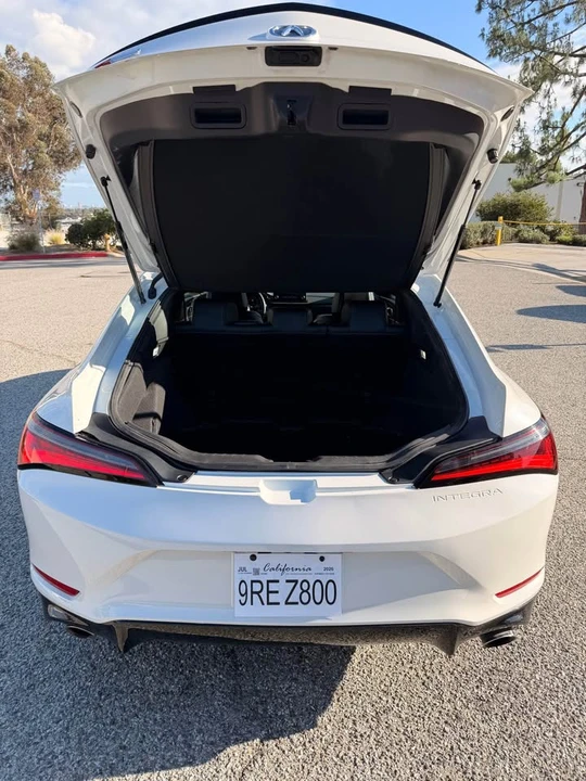 2025 Acura Integra 5th Gen - Image 10 of 17