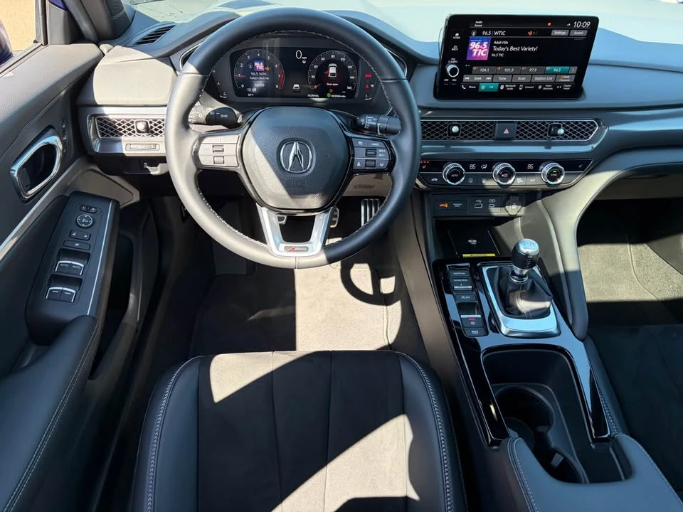 2025 Acura Integra 5th Gen - Image 11 of 17