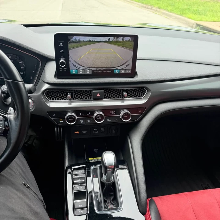 2025 Acura Integra 5th Gen - Image 13 of 17