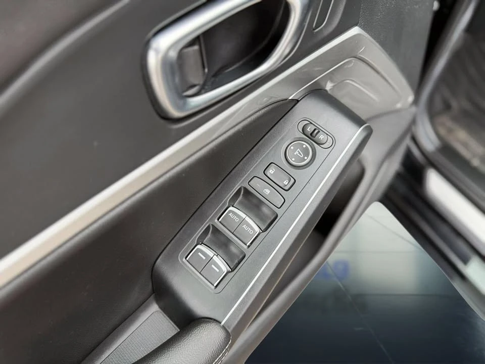 2025 Acura Integra 5th Gen - Image 7 of 10