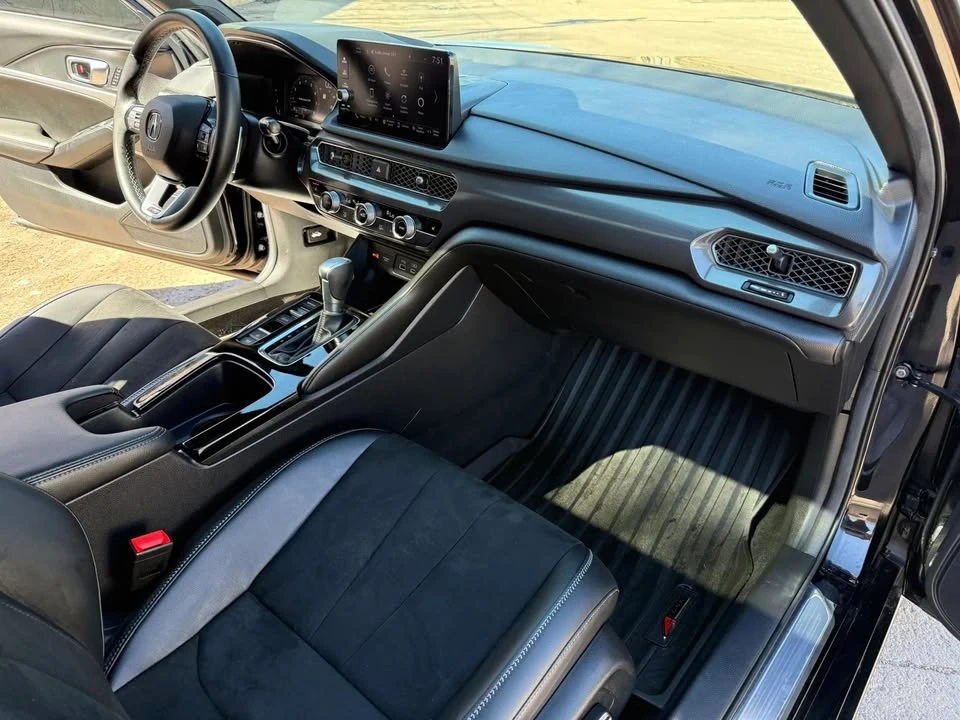2025 Acura Integra 5th Gen - Image 16 of 20