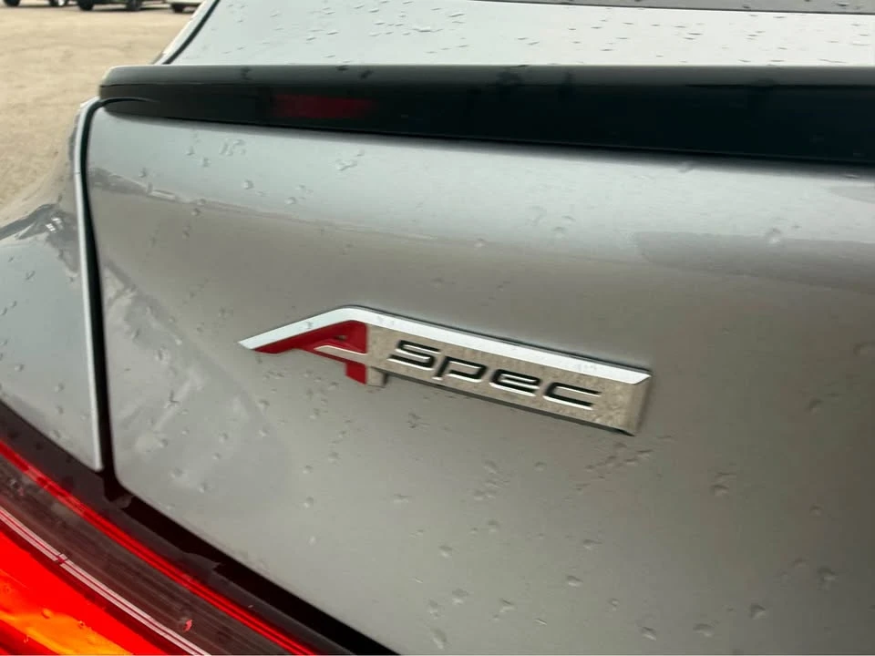 2025 Acura Integra 5th Gen - Image 9 of 17
