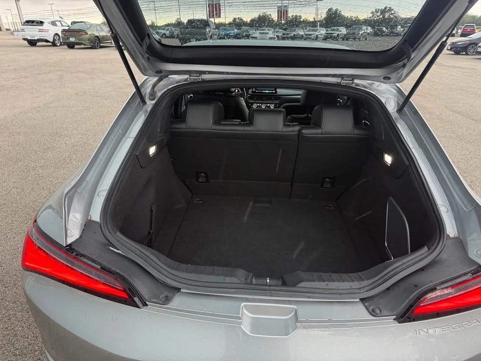 2025 Acura Integra 5th Gen - Image 8 of 17