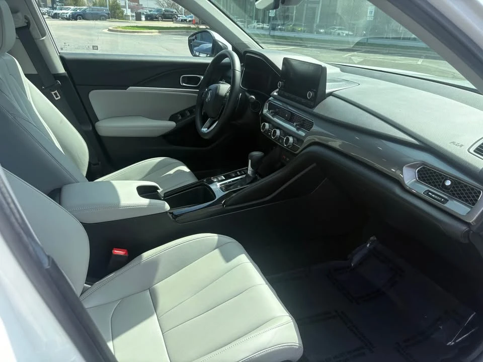 2025 Acura Integra 5th Gen - Image 8 of 11
