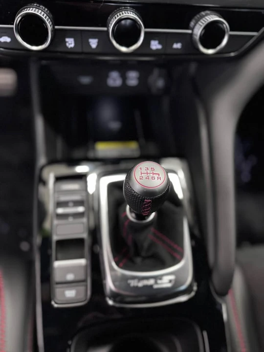 2025 Acura Integra Type S 5th Gen - Image 6 of 7