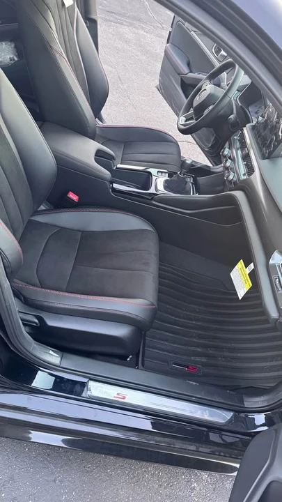 2025 Acura Integra Type S 5th Gen - Image 14 of 18