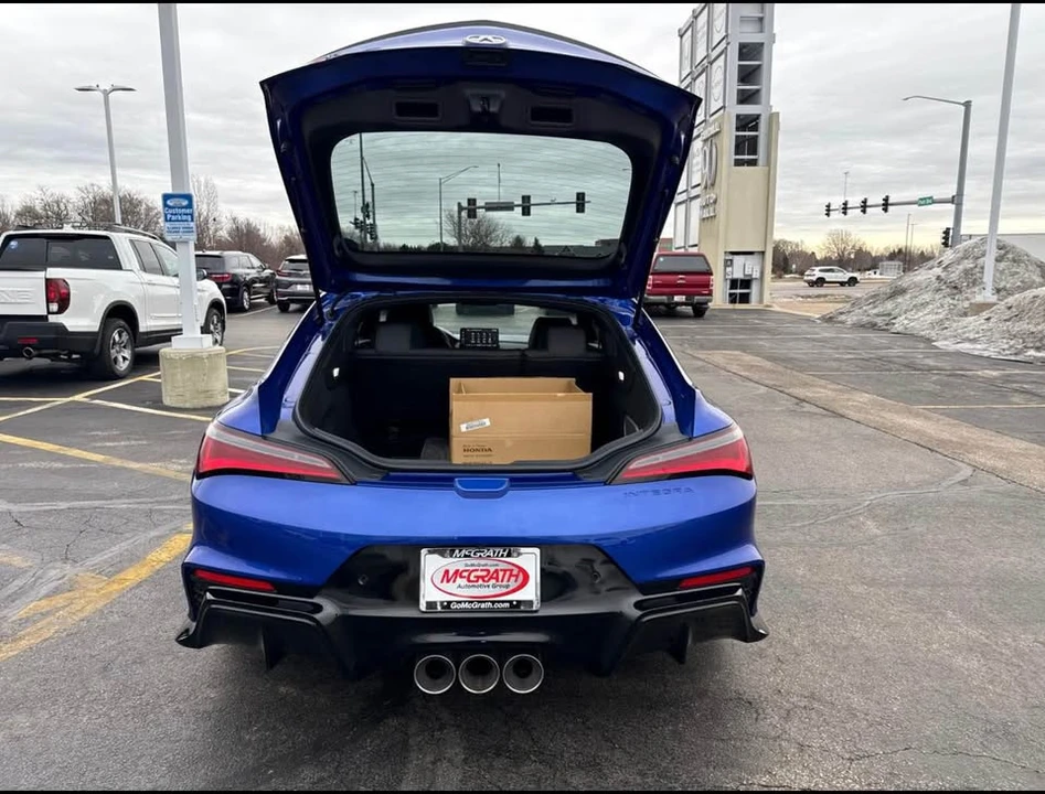 2025 Acura Integra Type S 5th Gen - Image 10 of 19