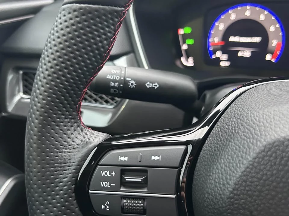 2025 Acura Integra Type S 5th Gen - Image 10 of 19