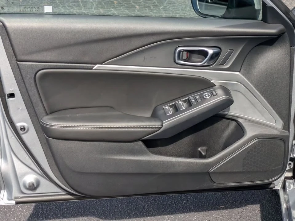 2025 Acura Integra 5th Gen - Image 18 of 20