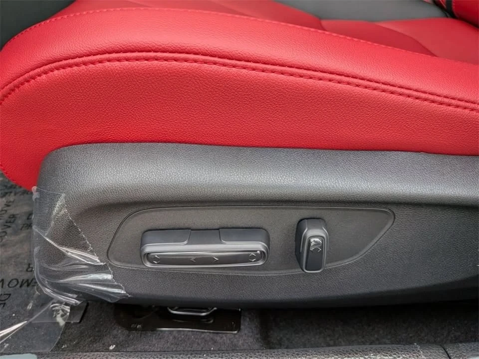 2025 Acura Integra 5th Gen - Image 14 of 20
