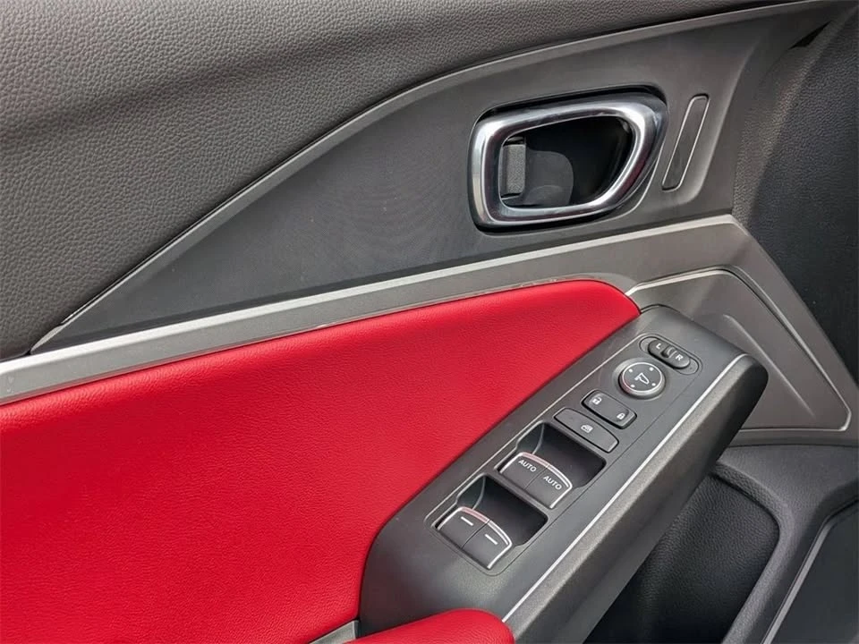2025 Acura Integra 5th Gen - Image 16 of 20