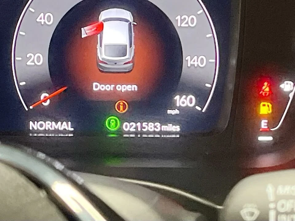2025 Acura Integra 5th Gen - Image 12 of 20