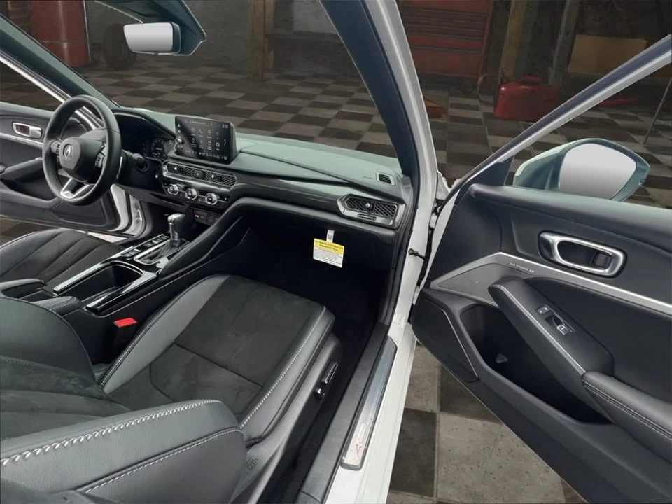 2025 Acura Integra 5th Gen - Image 17 of 20