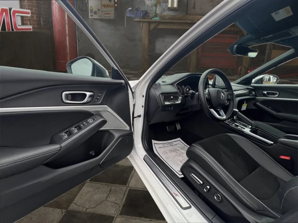 2025 Acura Integra 5th Gen - Image 16 of 20