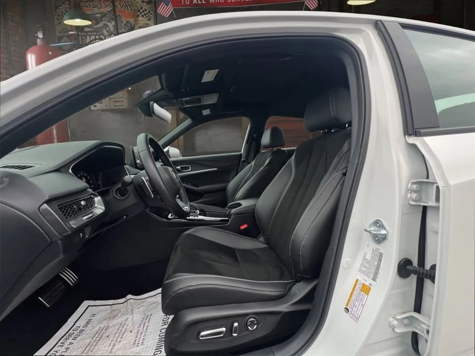 2025 Acura Integra 5th Gen - Image 13 of 20