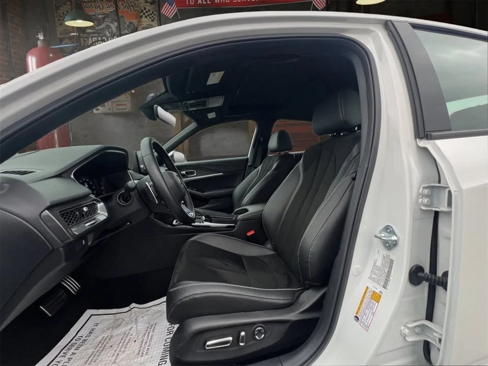 2025 Acura Integra 5th Gen - Image 13 of 20