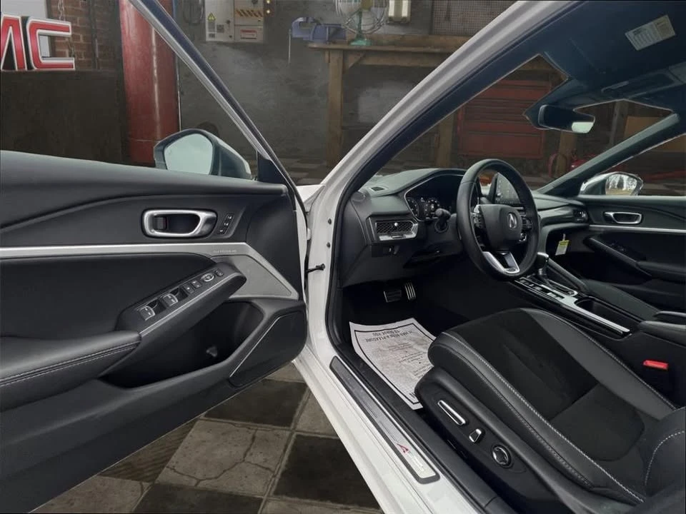 2025 Acura Integra 5th Gen - Image 16 of 20