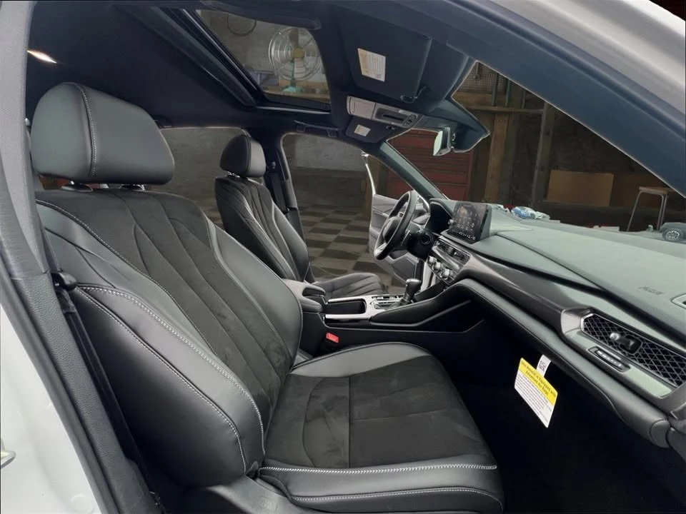 2025 Acura Integra 5th Gen - Image 15 of 20