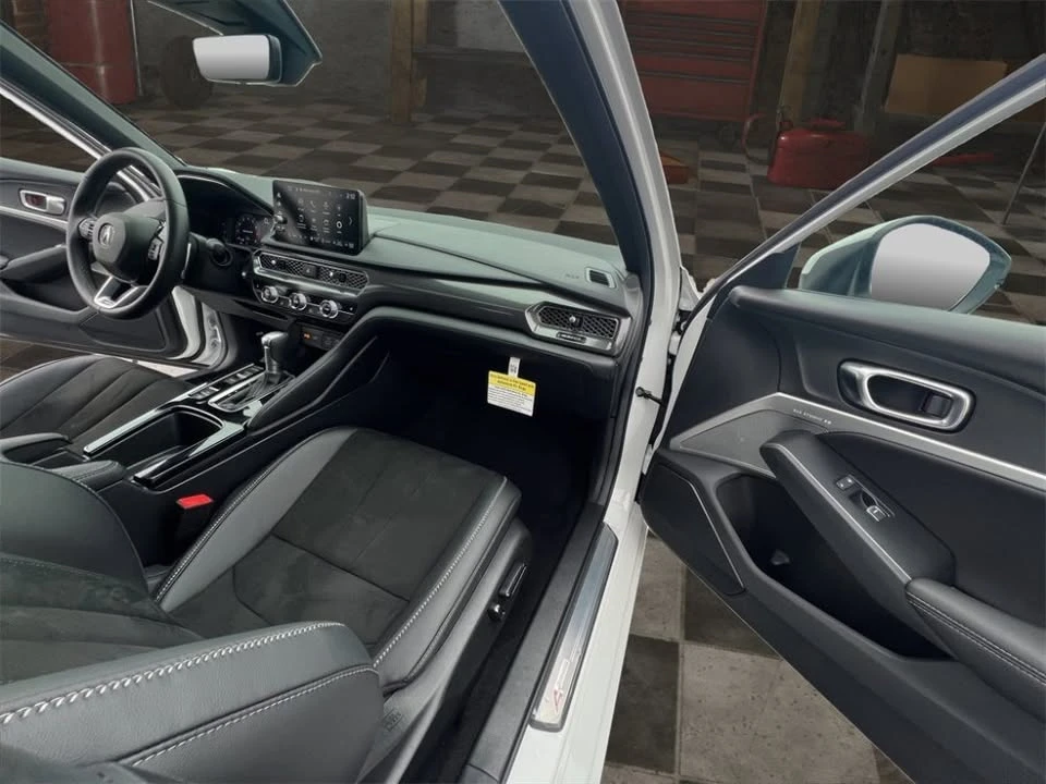2025 Acura Integra 5th Gen - Image 17 of 20