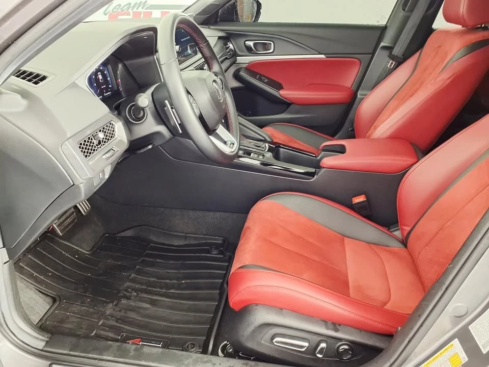 2025 Acura Integra 5th Gen - Image 13 of 17