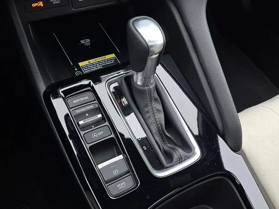 2025 Acura Integra 5th Gen - Image 16 of 19