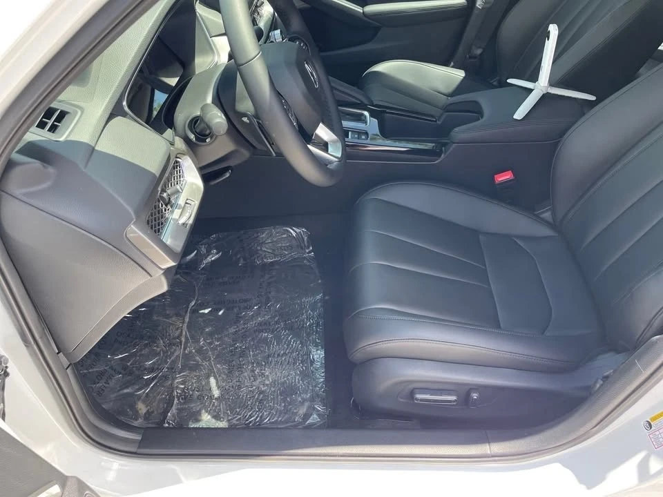 2025 Acura Integra 5th Gen - Image 13 of 17
