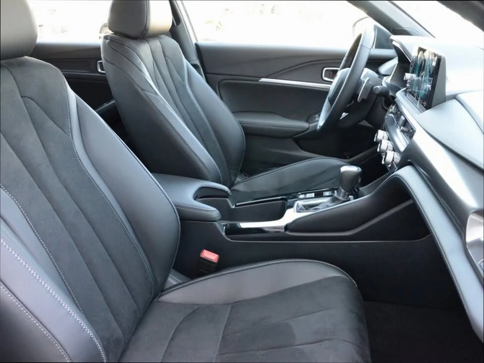 2025 Acura Integra 5th Gen - Image 12 of 20