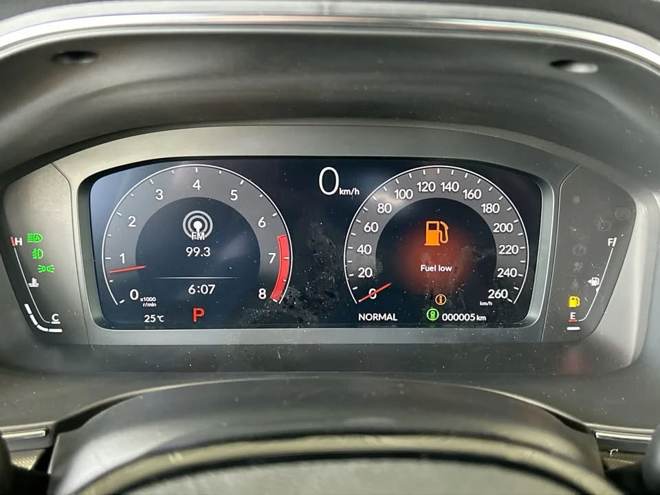 2025 Acura Integra 5th Gen - Image 7 of 17