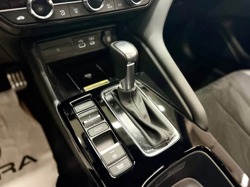 2025 Acura Integra 5th Gen - Image 12 of 15