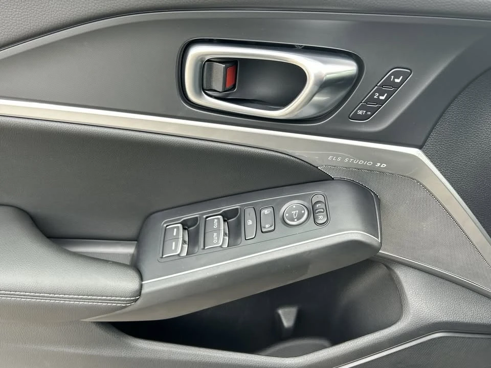 2025 Acura Integra 5th Gen - Image 12 of 17