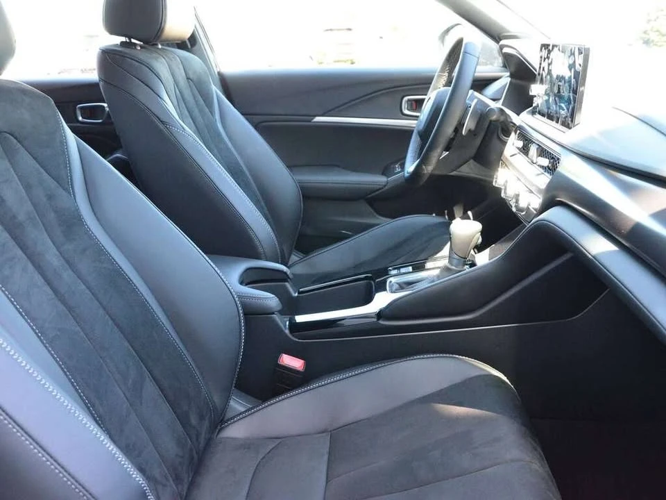 2025 Acura Integra 5th Gen - Image 12 of 20